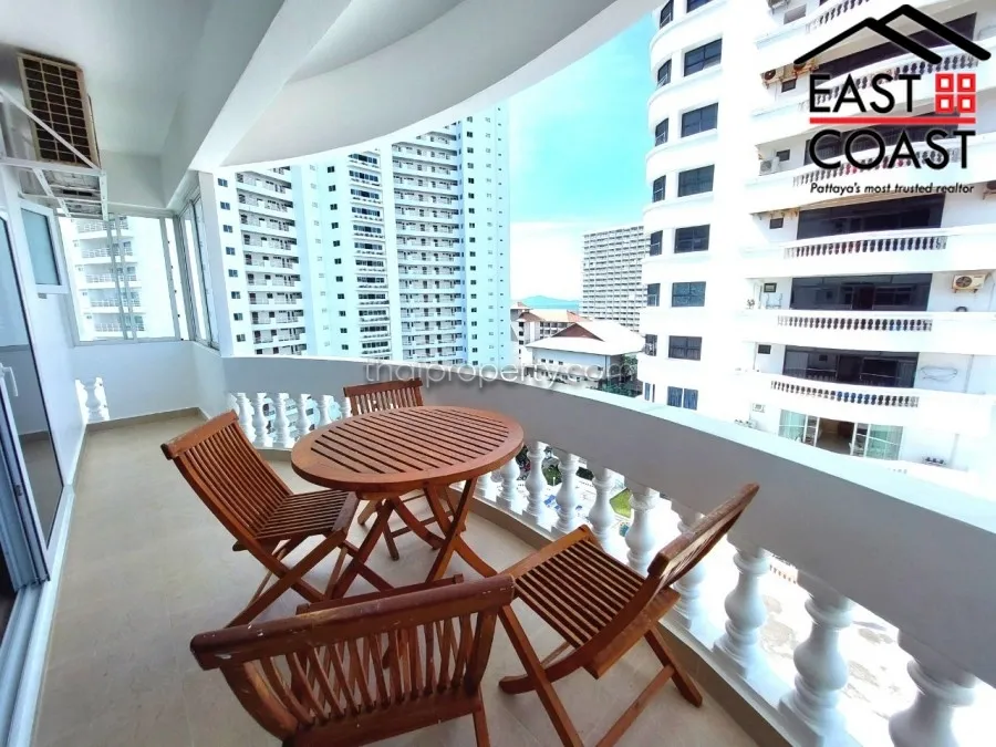 Jomtien Complex photo 7