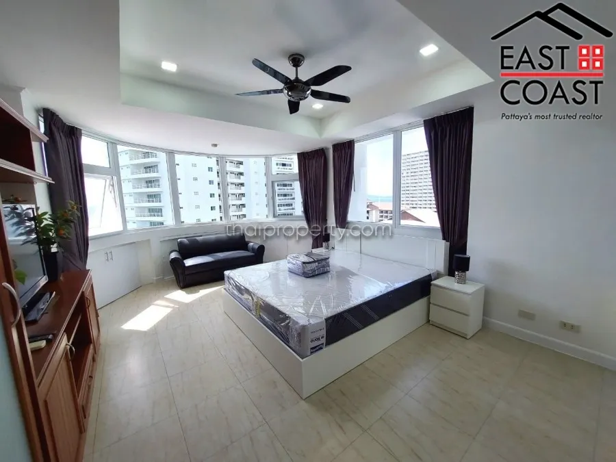 Jomtien Complex photo 11