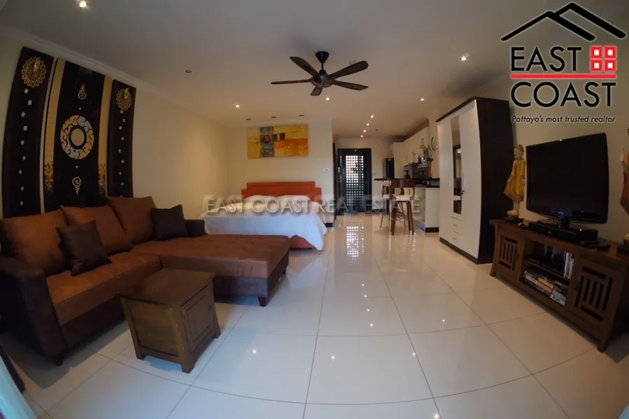 The Residence photo 3