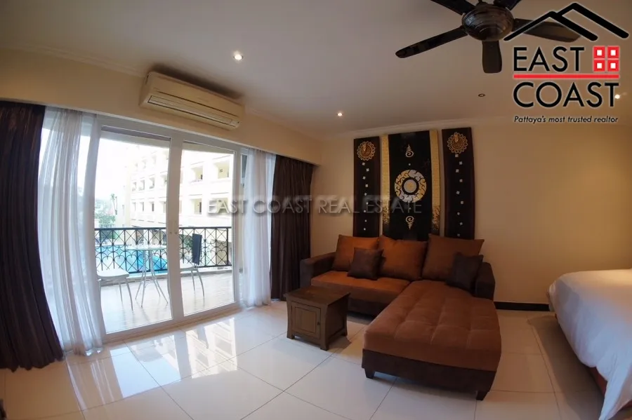 The Residence photo 5
