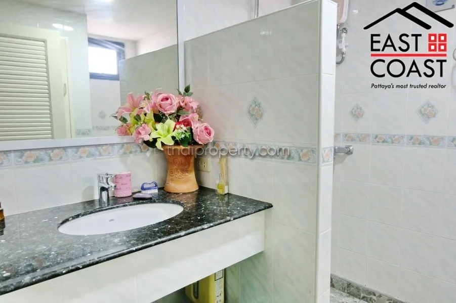 Jomtien Complex photo 16