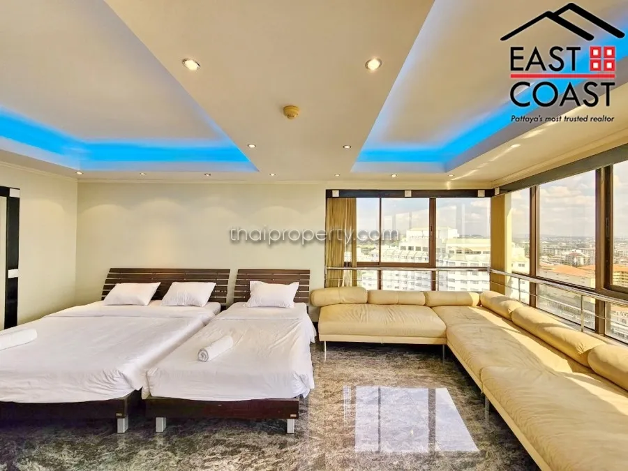 Jomtien Plaza photo 15