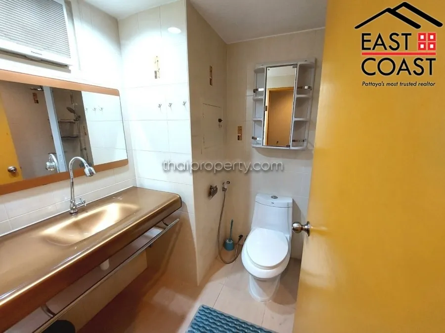 Jomtien Complex photo 11