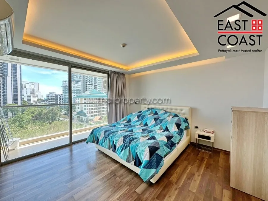 The Peak Towers photo 9