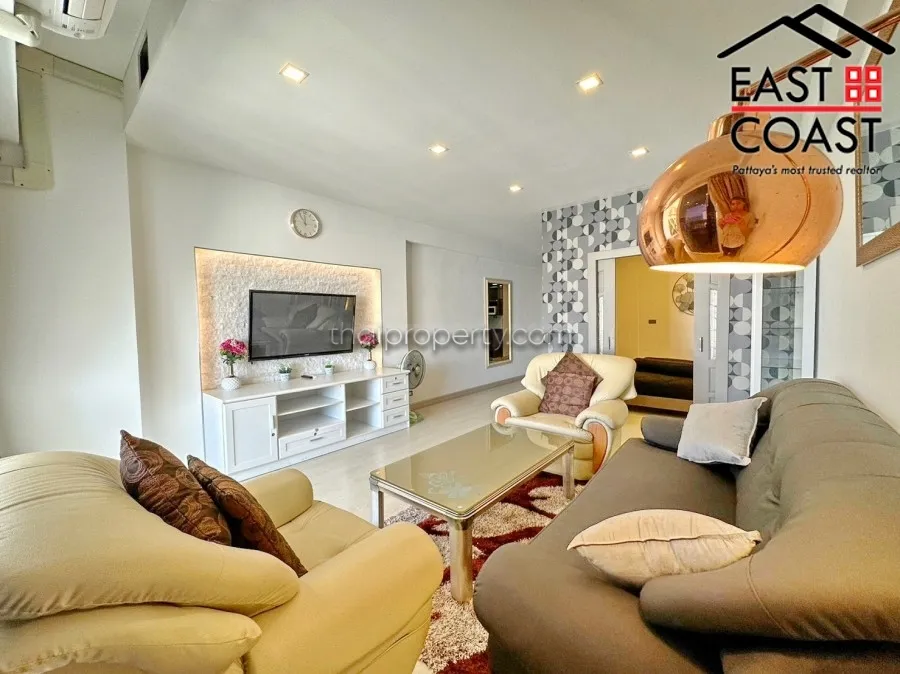 Jomtien Complex photo 3