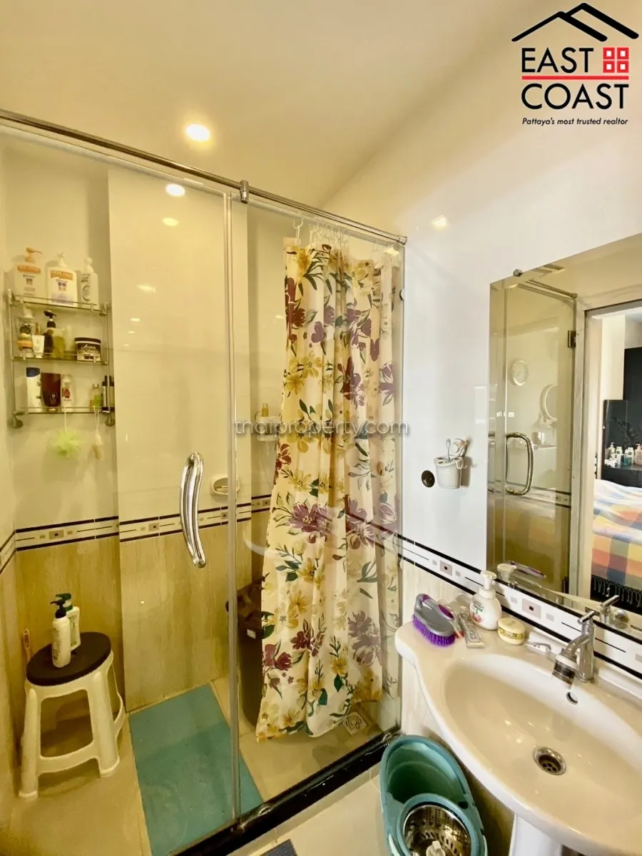 CC Condominium 2 photo 10