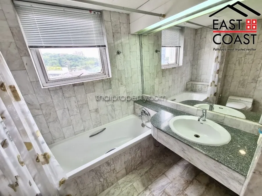 Peak Condo photo 20