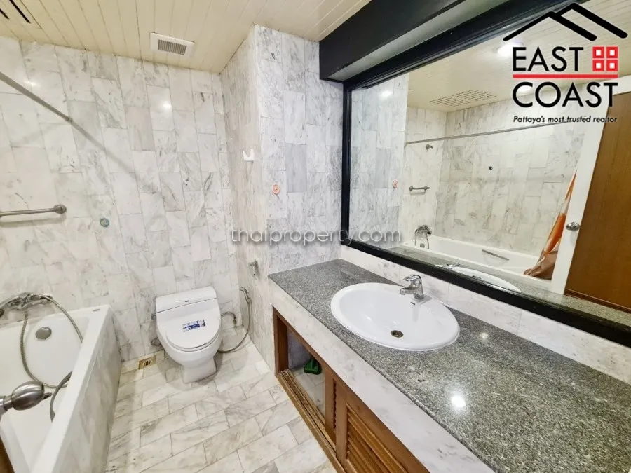 Peak Condo photo 13
