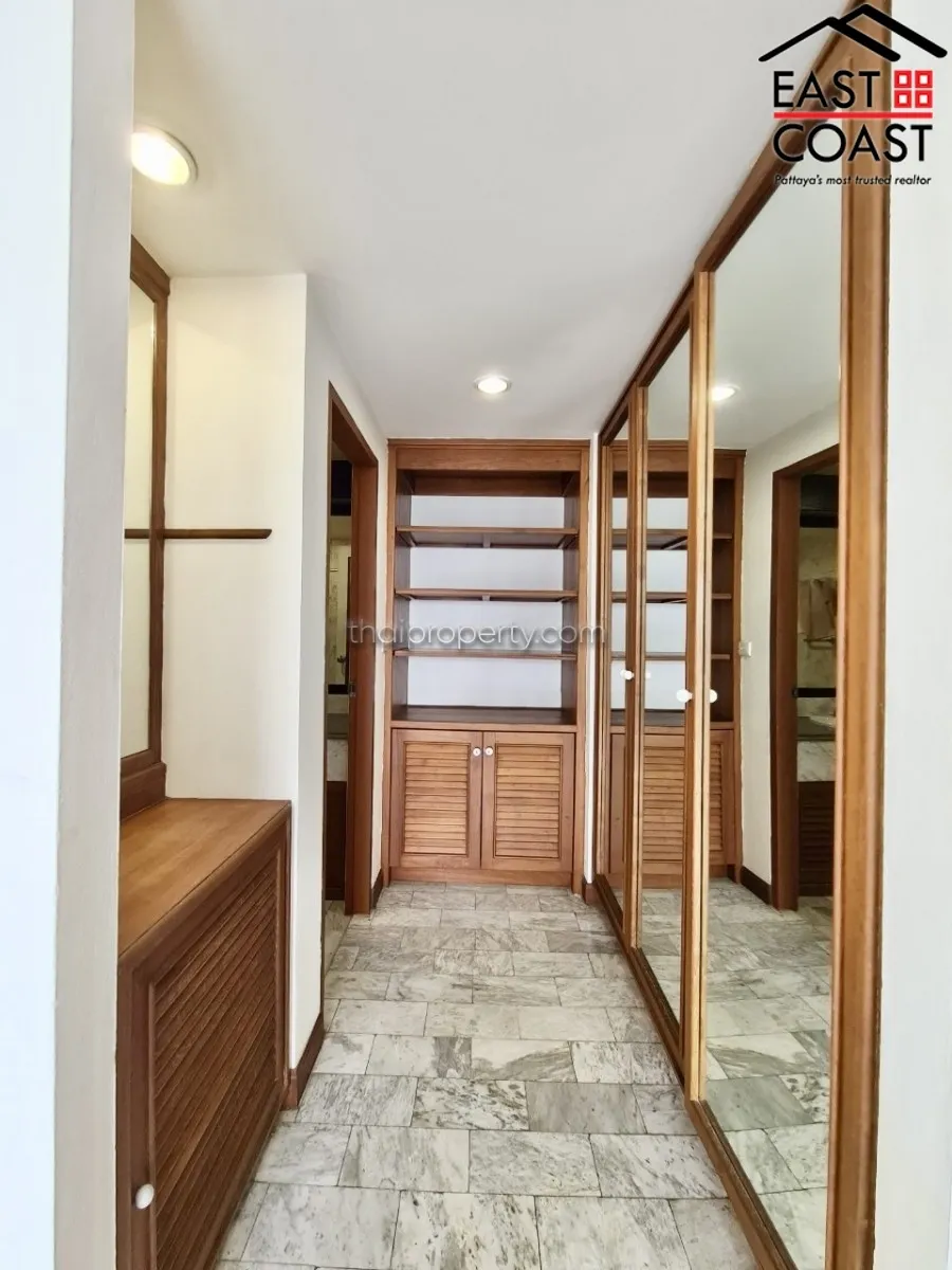 Peak Condo photo 12