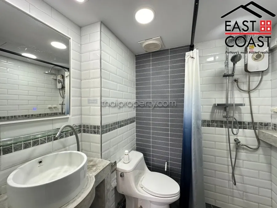 Majestic Condominium photo 10
