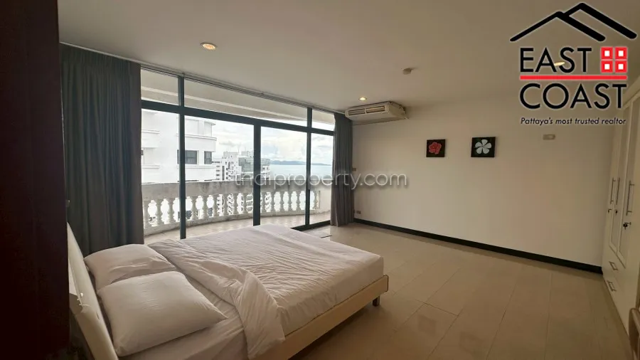 Jomtien Complex photo 15