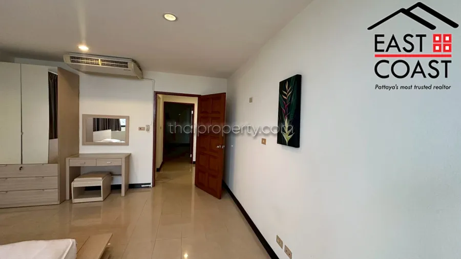 Jomtien Complex photo 42