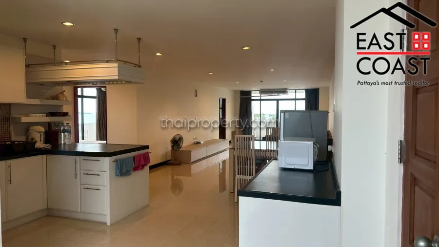 Jomtien Complex photo 12
