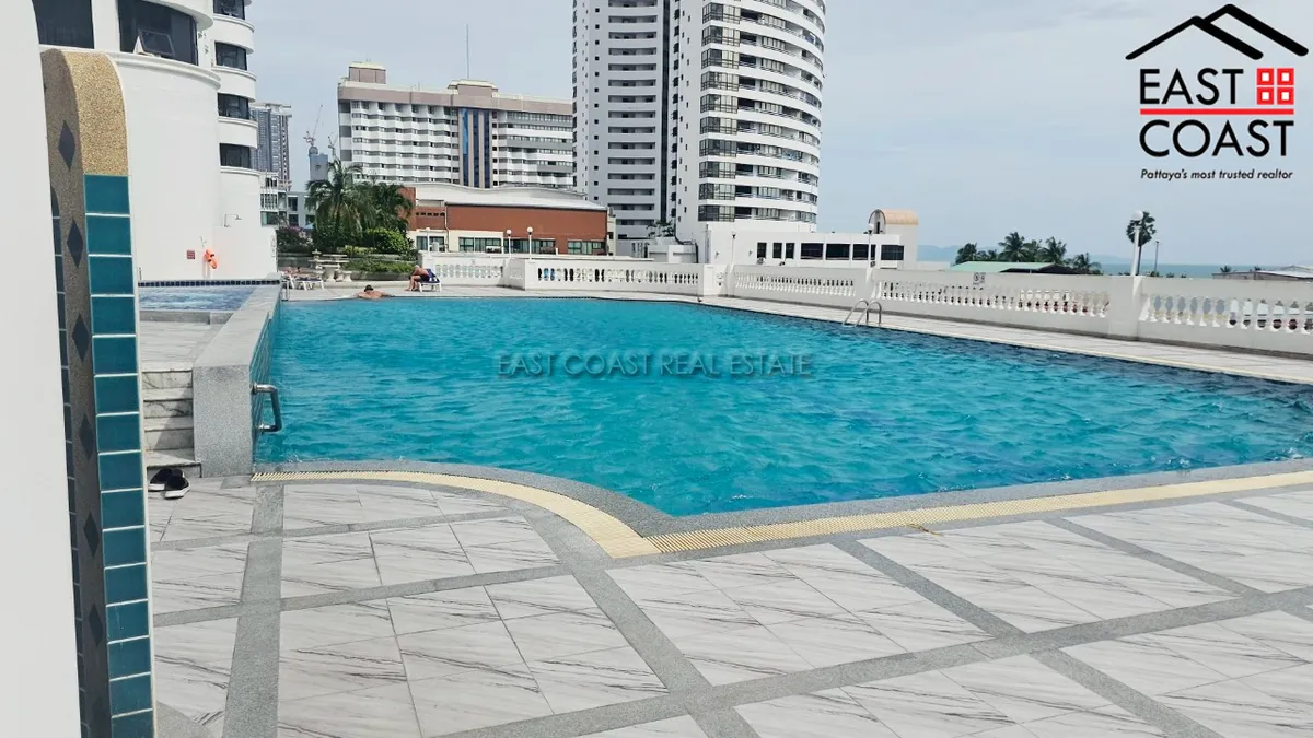 Jomtien Complex photo 13