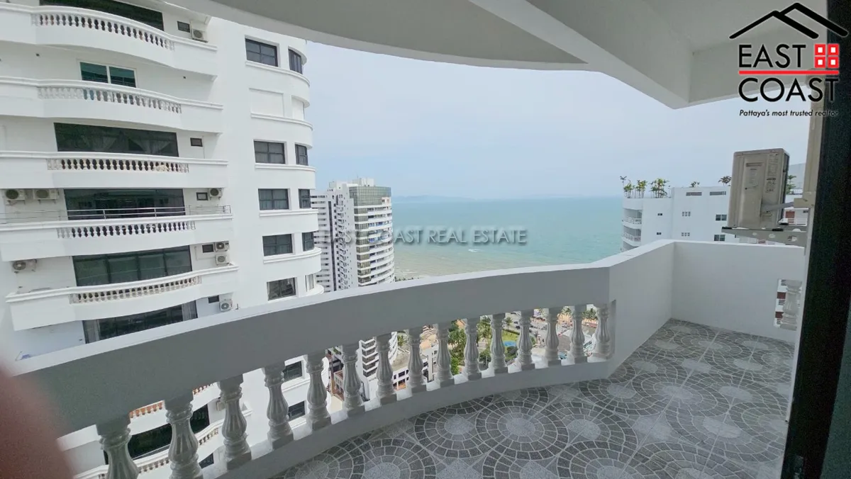 Jomtien Complex photo 9