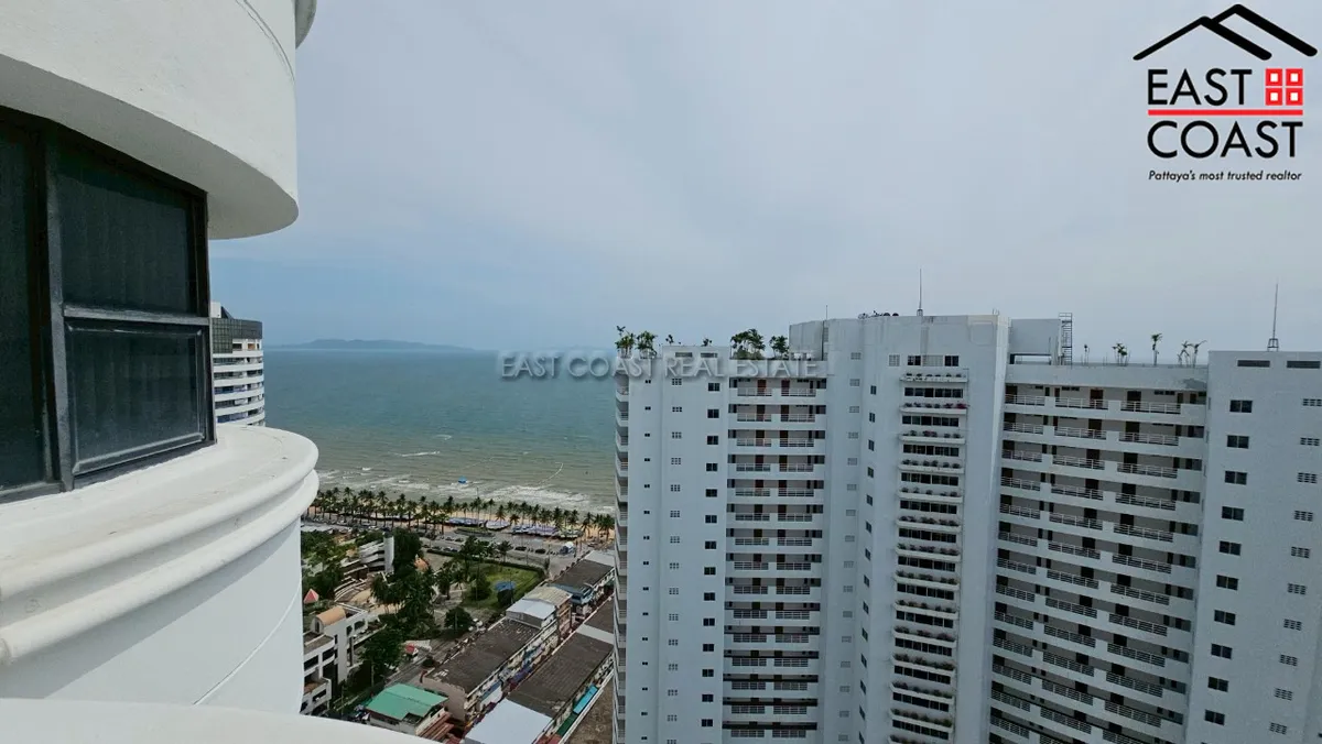 Jomtien Complex photo 20