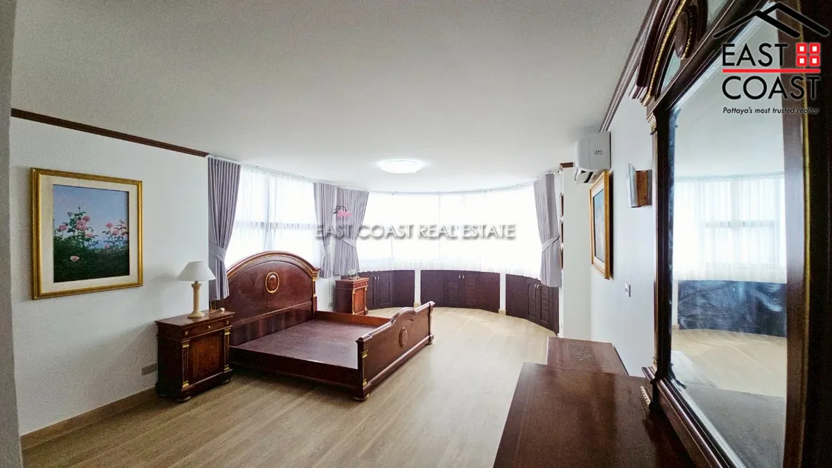 Jomtien Complex photo 24
