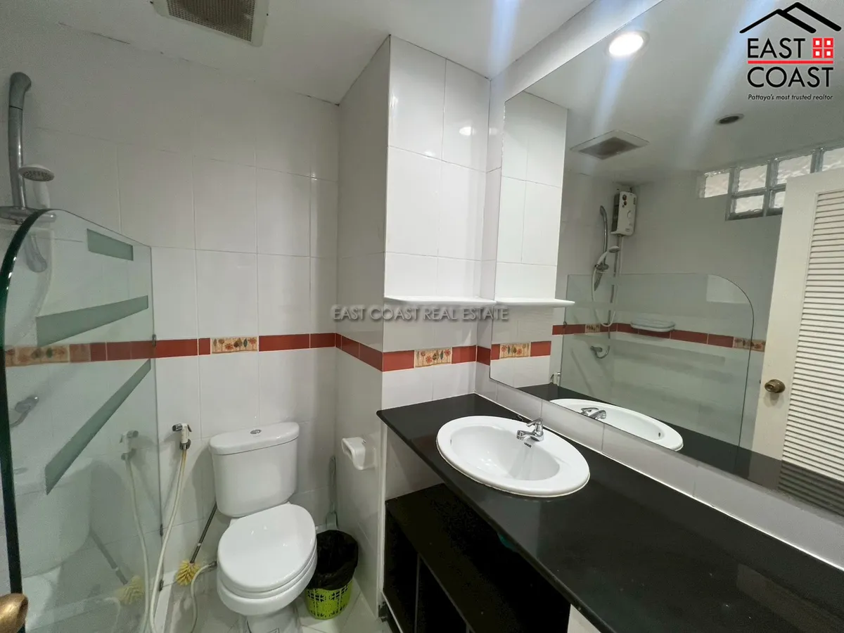 Jomtien Thip Condotel photo 12