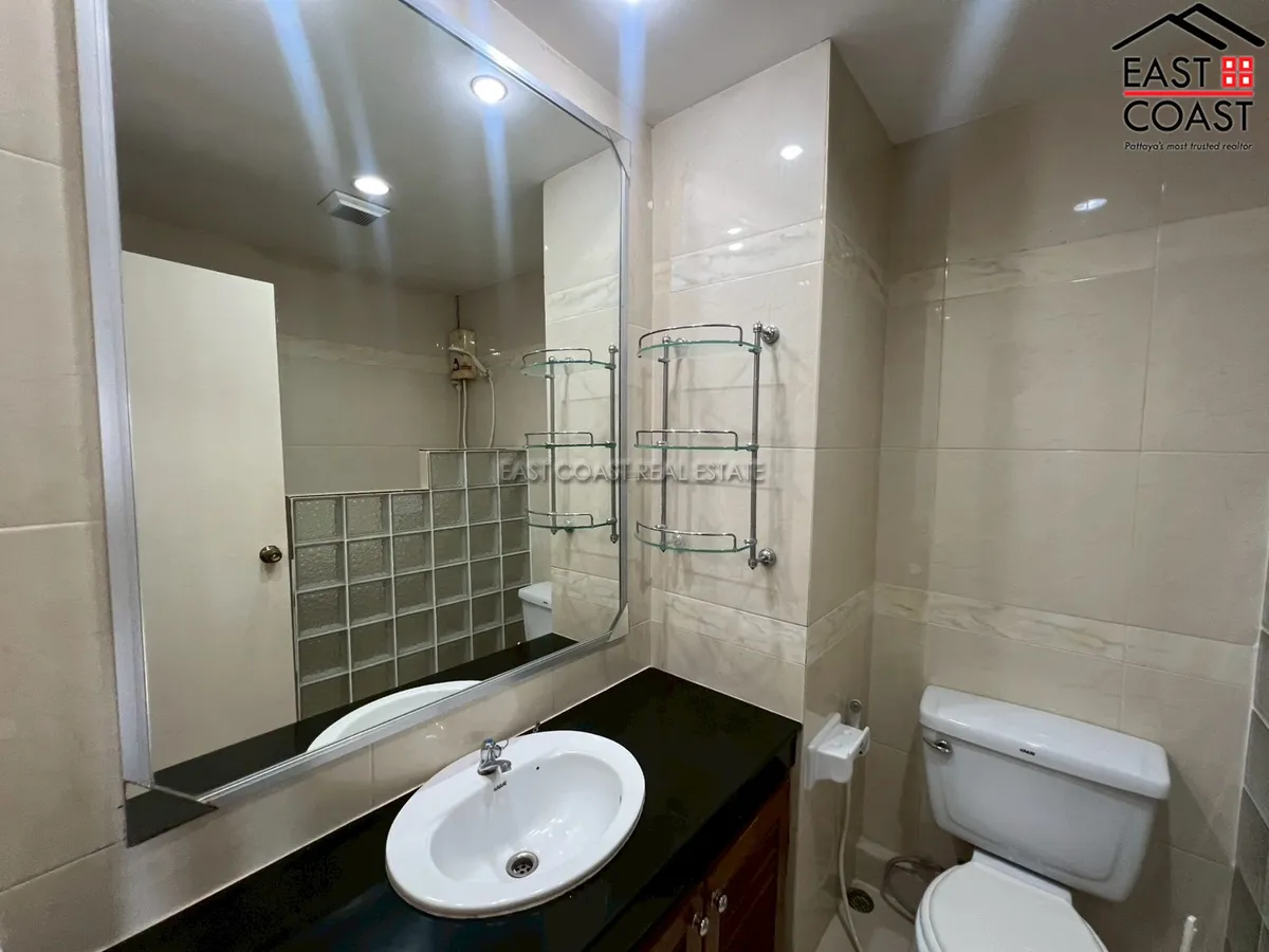Jomtien Thip Condotel photo 14