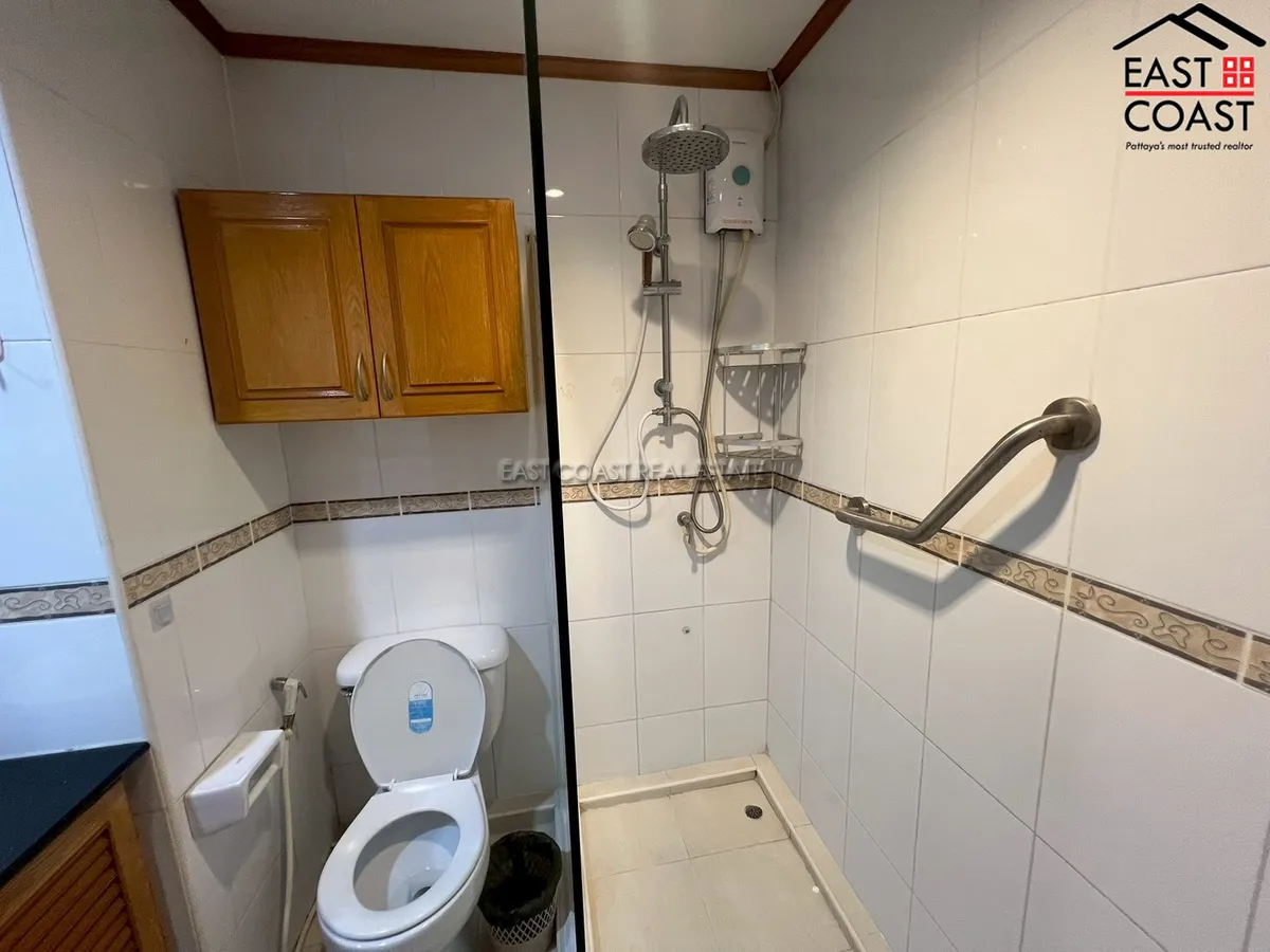 Jomtien Thip Condotel photo 7