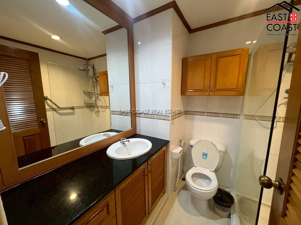 Jomtien Thip Condotel photo 8
