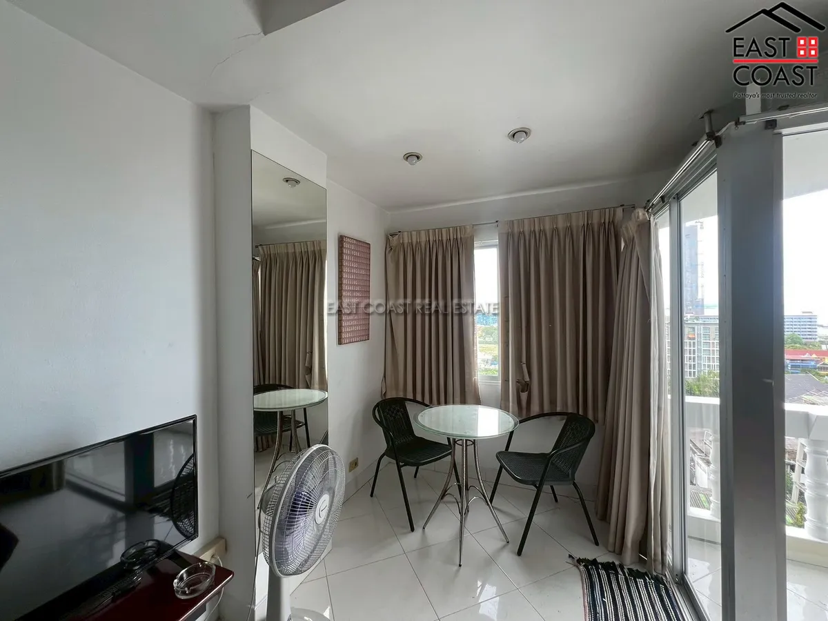 Jomtien Thip Condotel photo 15