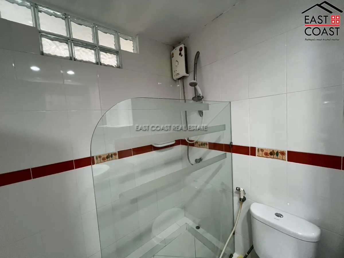 Jomtien Thip Condotel photo 23