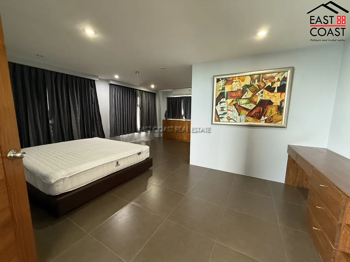 Krisada Golden Condotel Cliff & Park photo 8