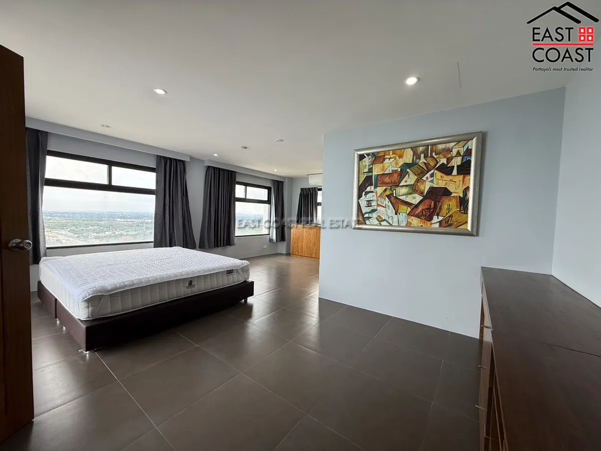 Krisada Golden Condotel Cliff & Park photo 9