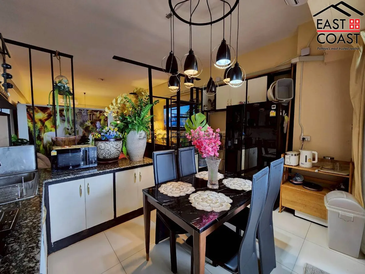 Jomtien Complex photo 22