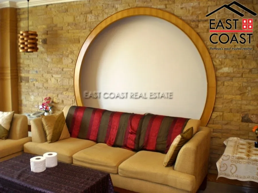 Jomtien Complex photo 3
