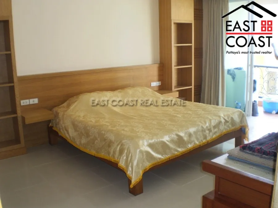 Jomtien Complex photo 4