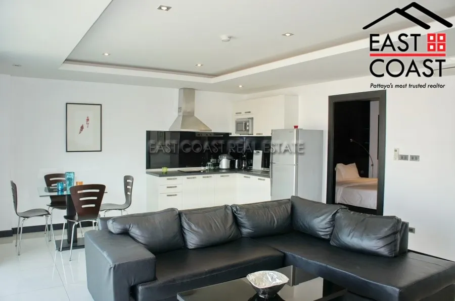 Tudor Court photo 3