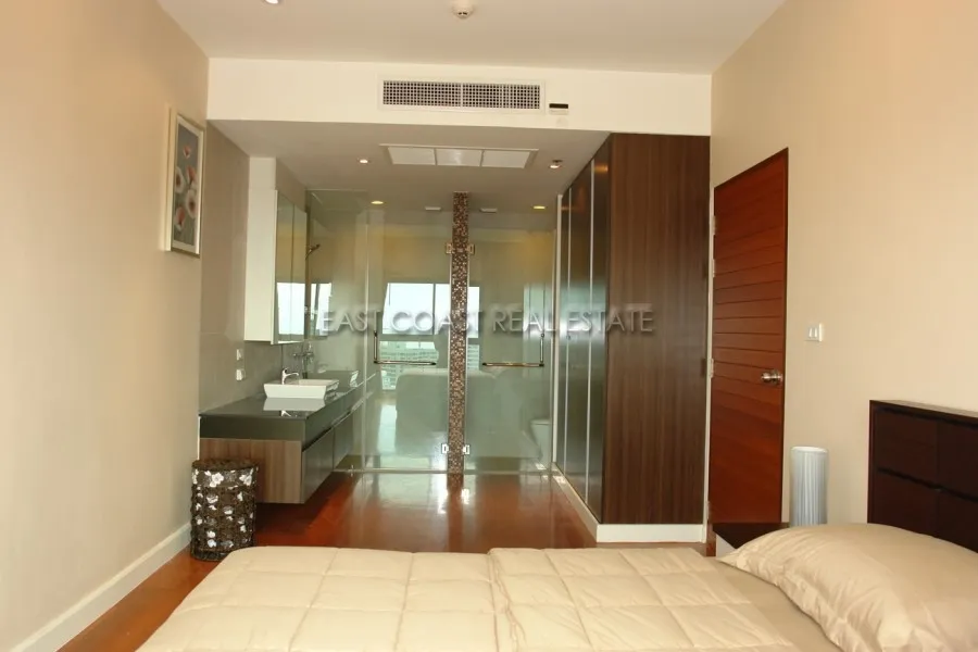 The Axis photo 11
