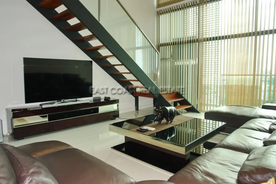 The Axis photo 11