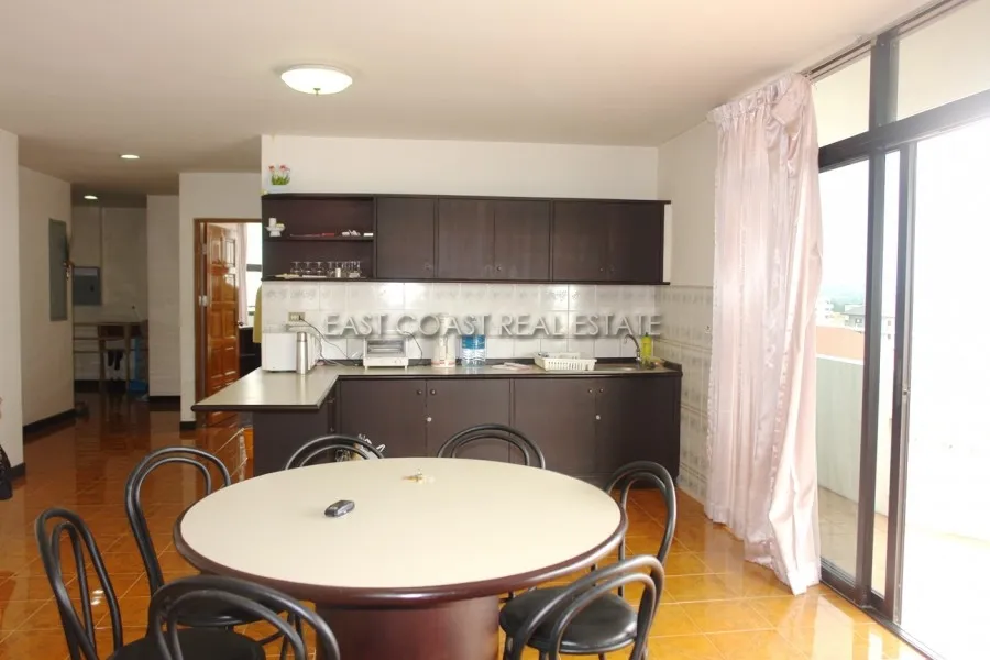 Jomtien Complex photo 9