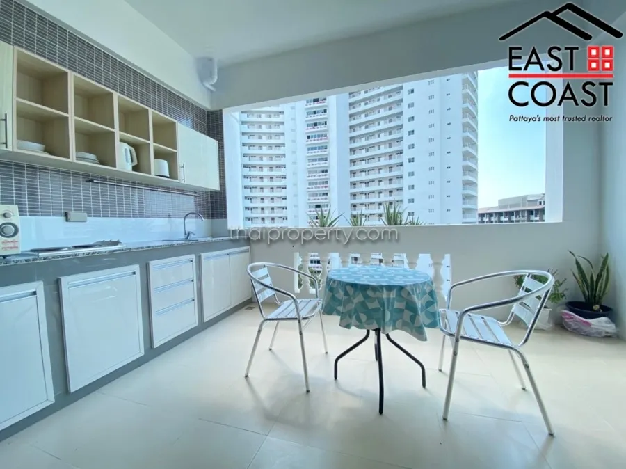 Jomtien Complex photo 10