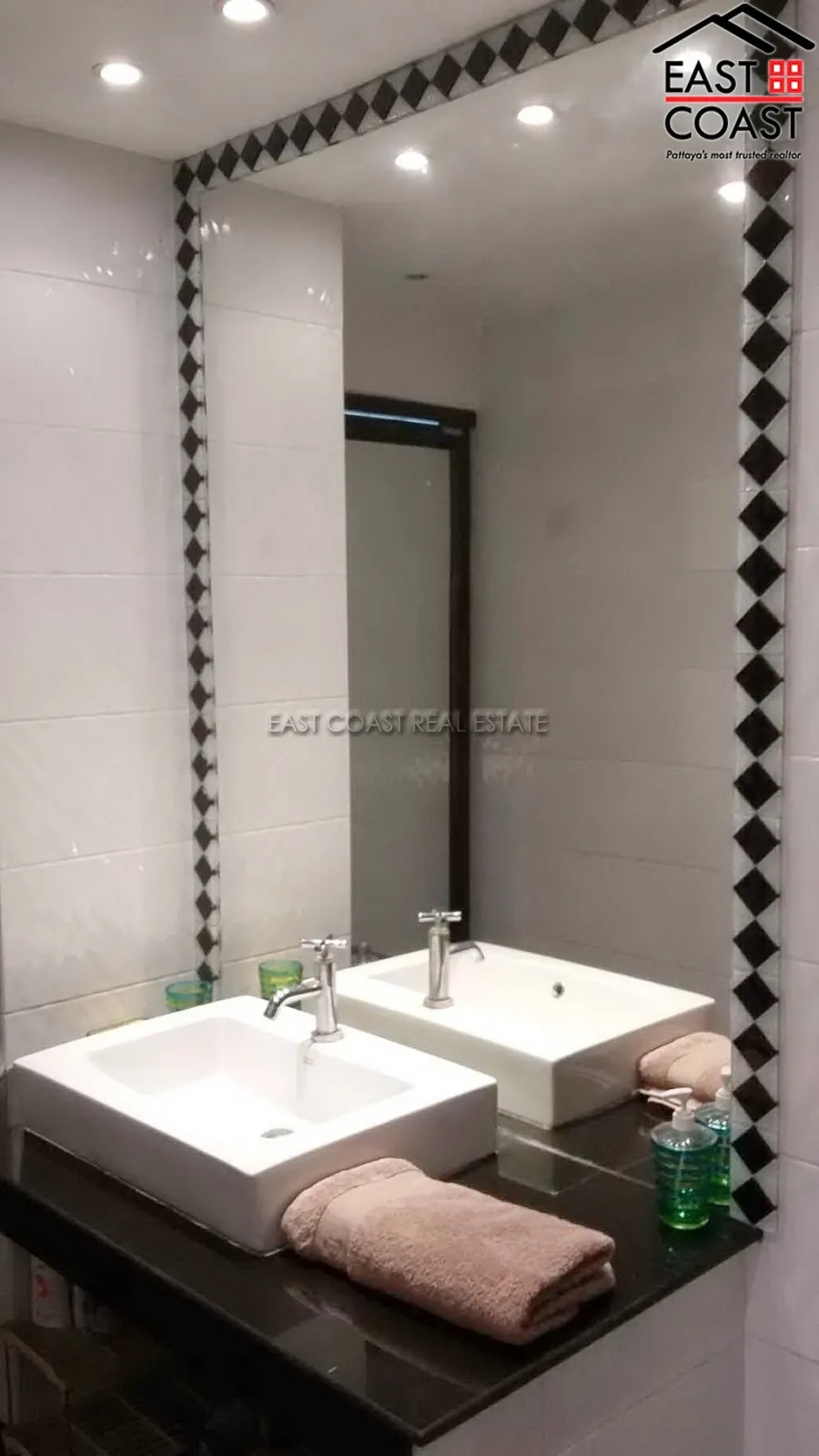 Jomtien Condotel & Village photo 11