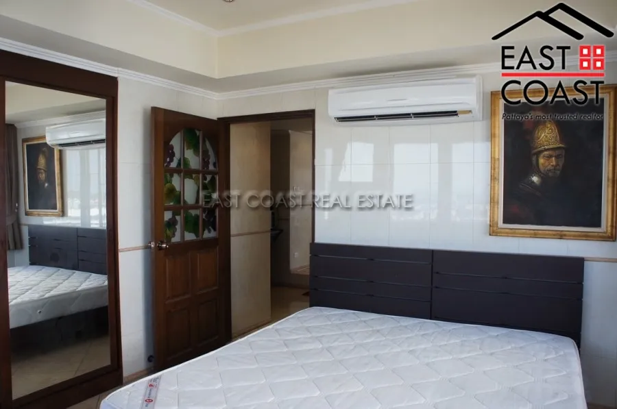 Jomtien Complex photo 15