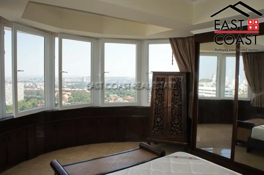 Jomtien Complex photo 17