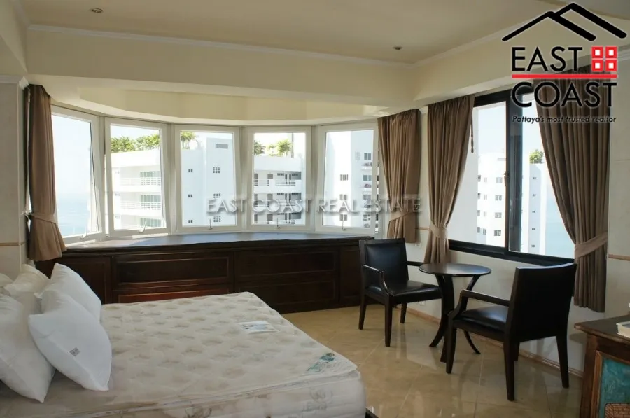 Jomtien Complex photo 10