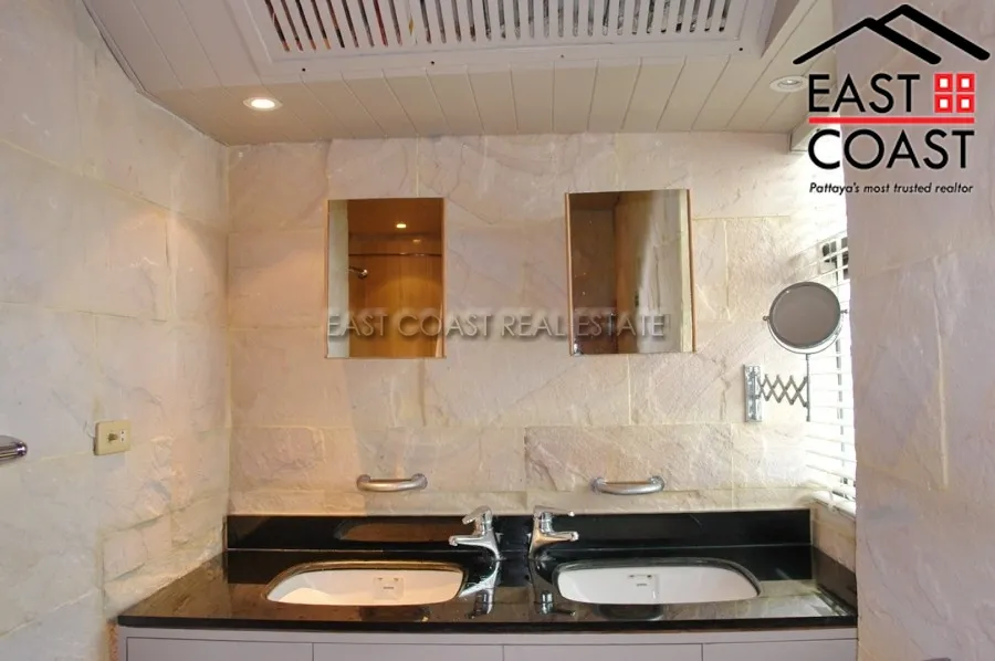 Jomtien Complex photo 17