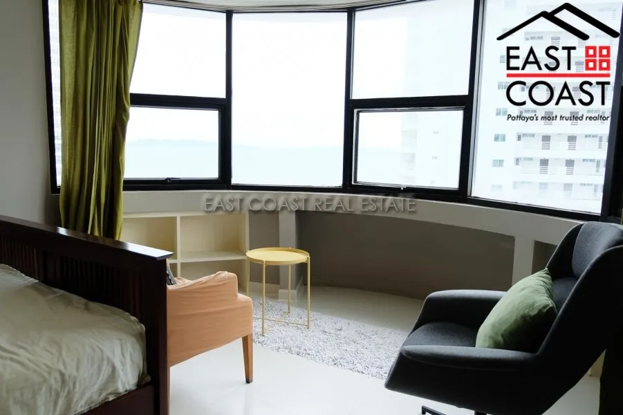 Jomtien Complex photo 11