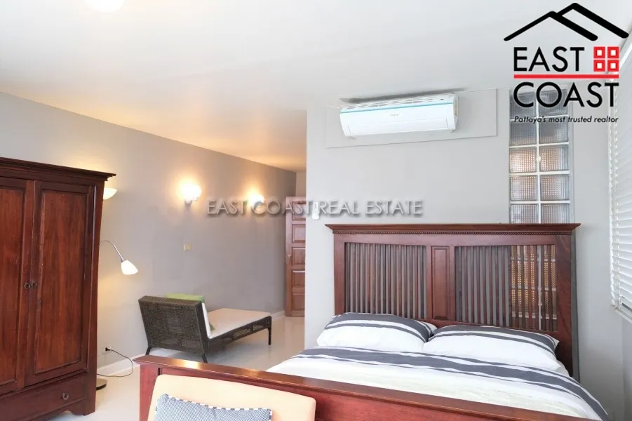 Jomtien Complex photo 10