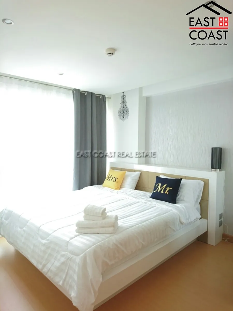Sunset Boulevard 2 photo 6