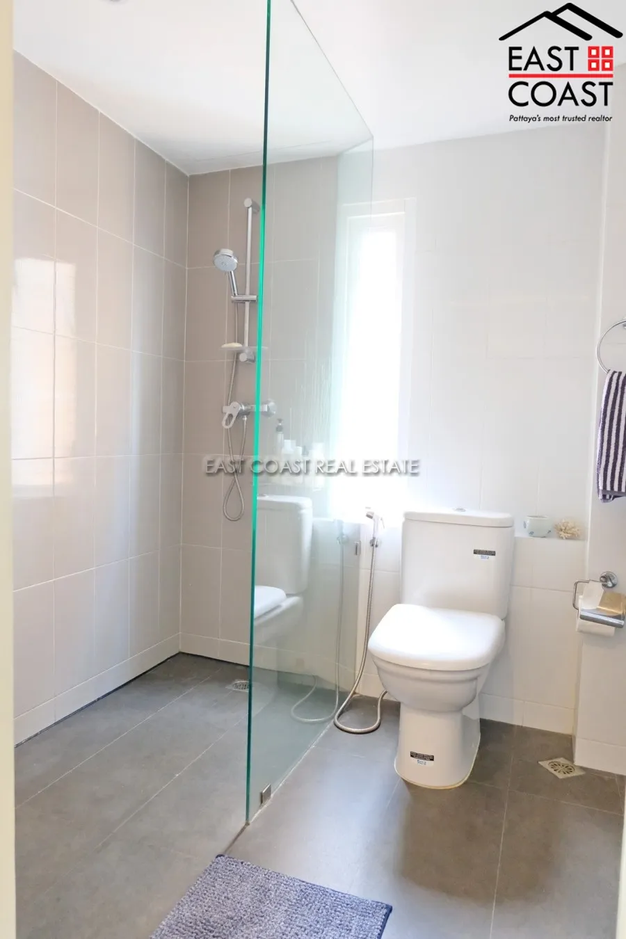 Chateau Dale Towers photo 12