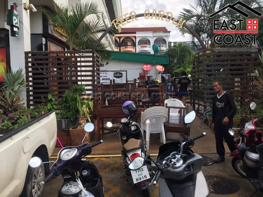 Jomtien Complex photo 6