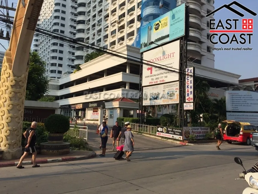 Jomtien Complex photo 14