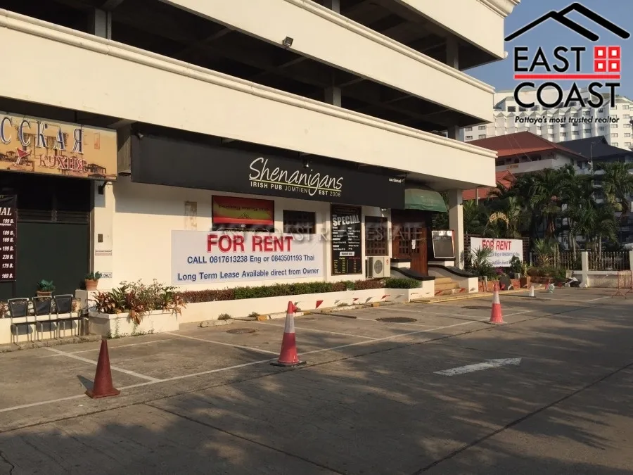 Jomtien Complex photo 4