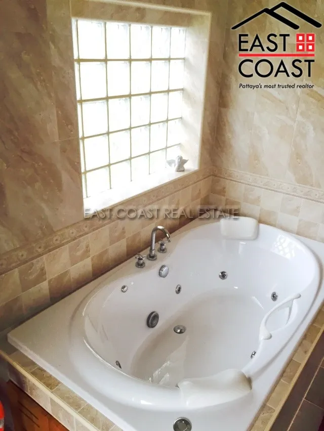 Freeway Villa photo 12